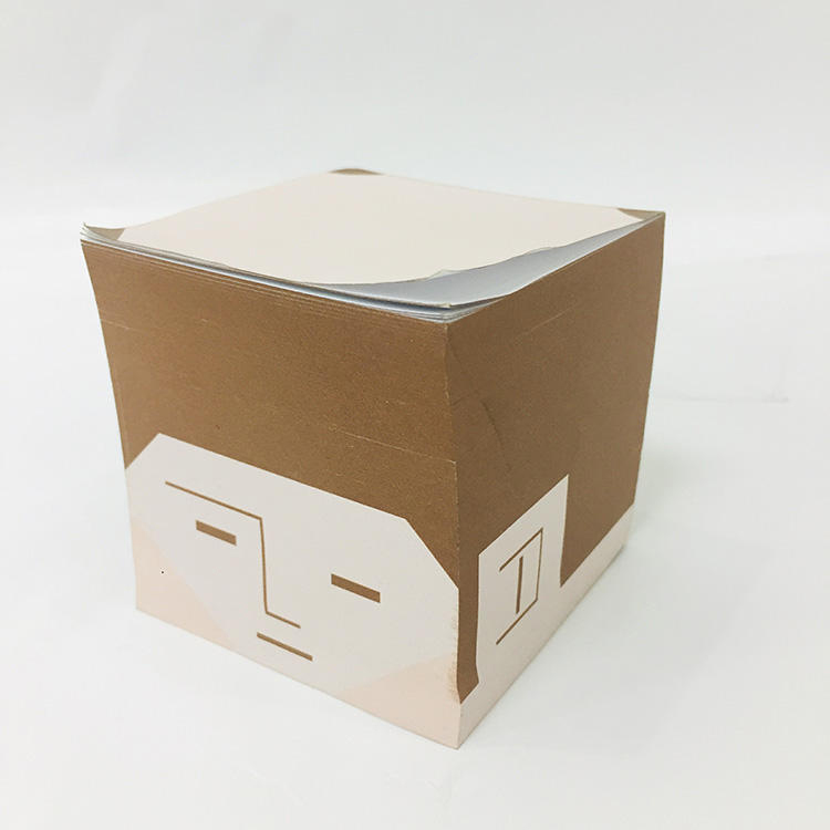 Note Cubes – spersonalizowane artykuły biurowe i szkolne